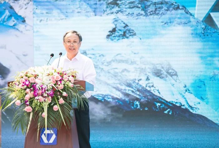 徐工养护智能制造新基地竣工赠礼仪式